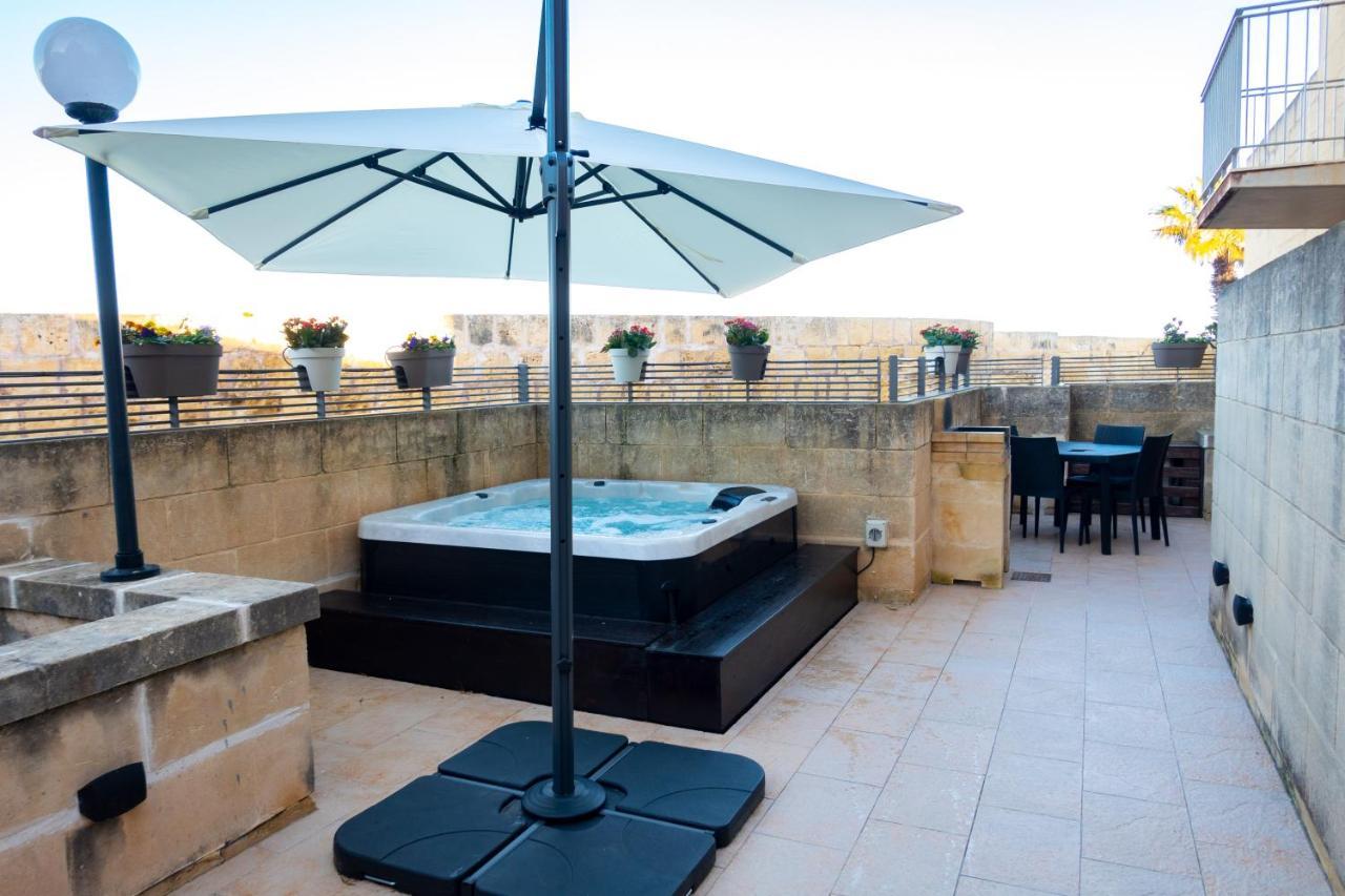 Harbour Views Duplex Maisonette With Jacuzzi Hot Tub Mgarr Buitenkant foto