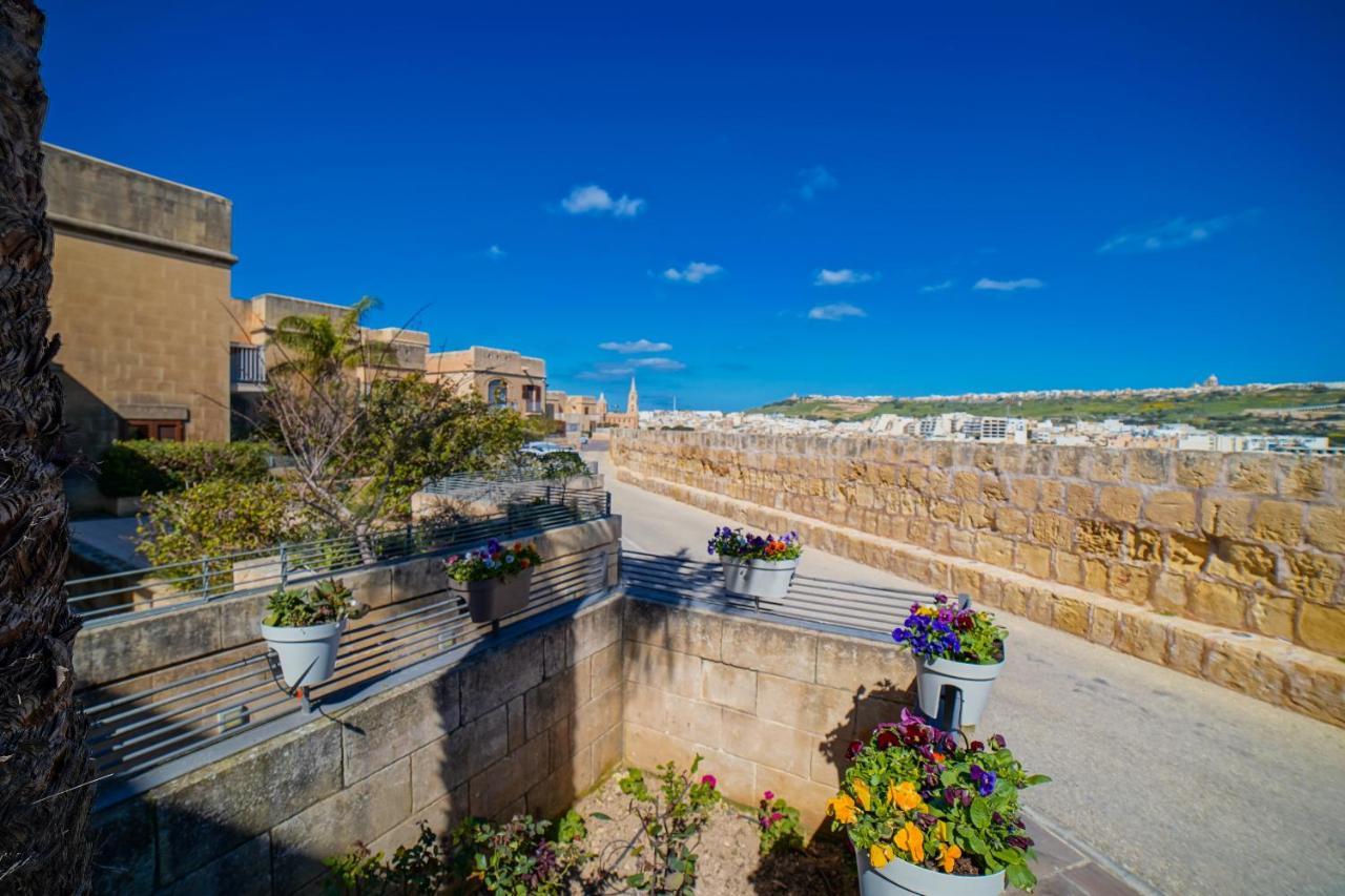 Harbour Views Duplex Maisonette With Jacuzzi Hot Tub Mgarr Buitenkant foto