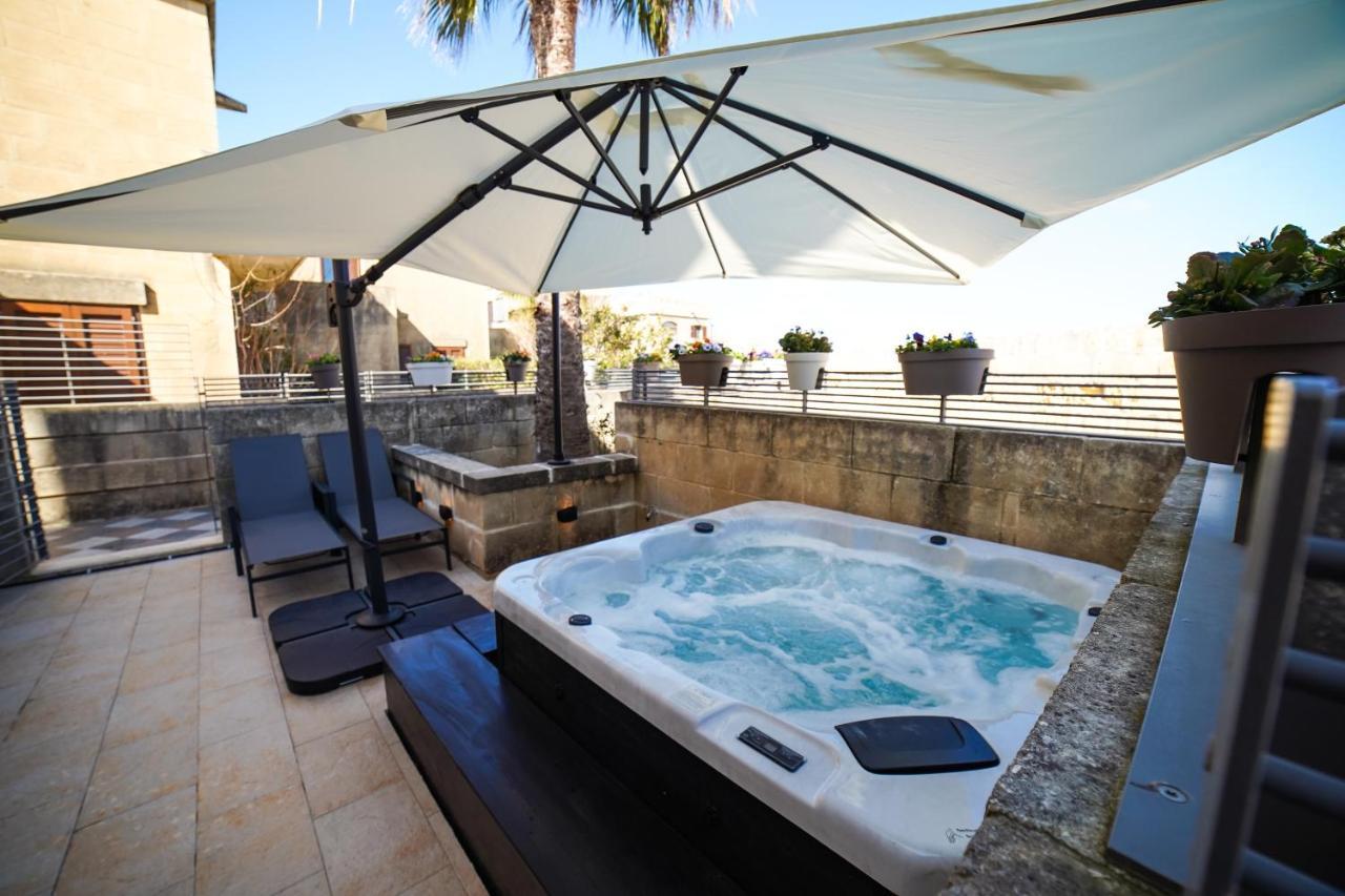 Harbour Views Duplex Maisonette With Jacuzzi Hot Tub Mgarr Buitenkant foto